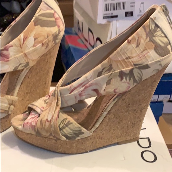Aldo wedges - Picture 3 of 3